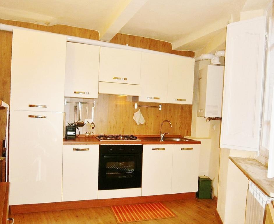 Cozybricks In Lucca - Apartments In Lucca Historical Center - Air Cond & Wifi - Værelse billede