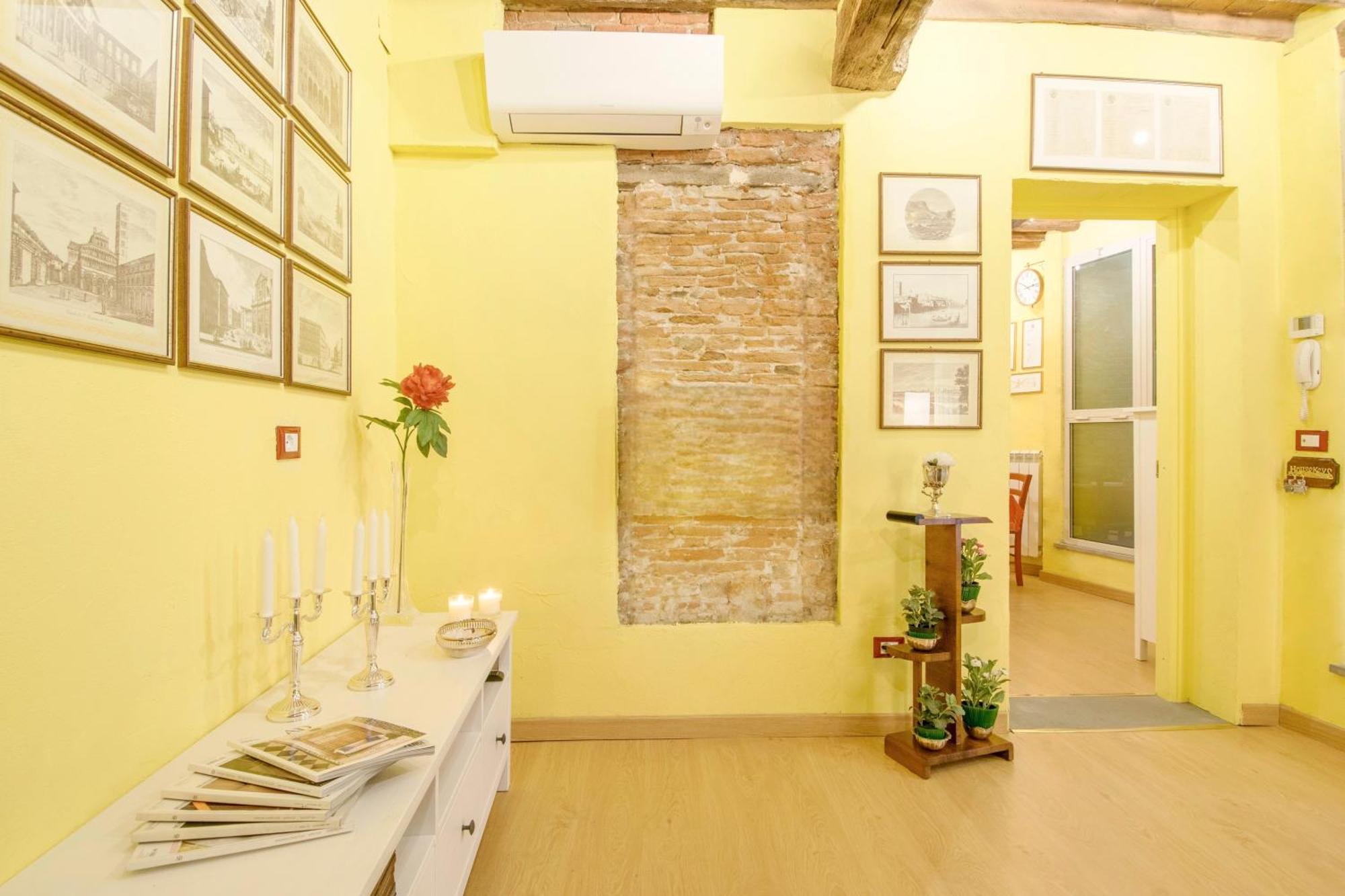 Cozybricks In Lucca - Apartments In Lucca Historical Center - Air Cond & Wifi - Eksteriør billede