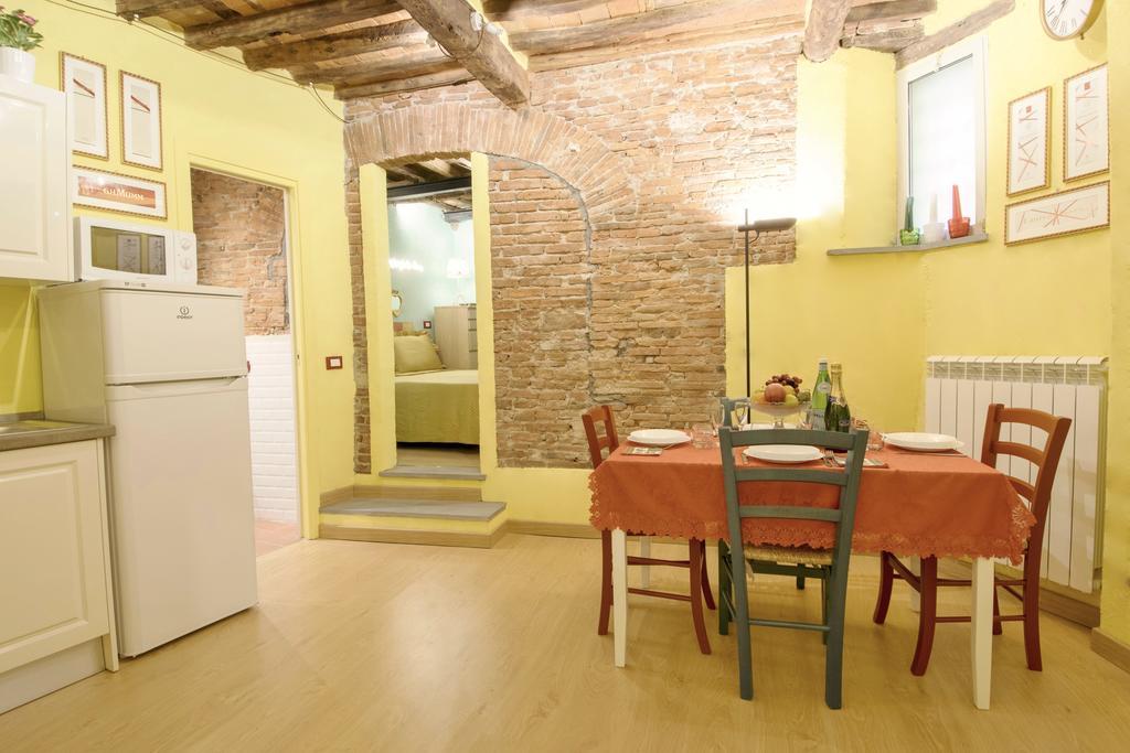 Cozybricks In Lucca - Apartments In The Historical Center - Eksteriør billede